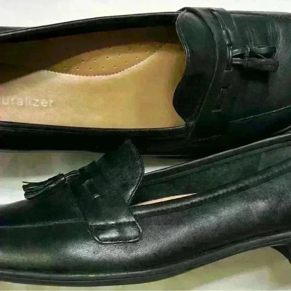 Naturalizer Leather Tassel Loafers in Black Size 10 N